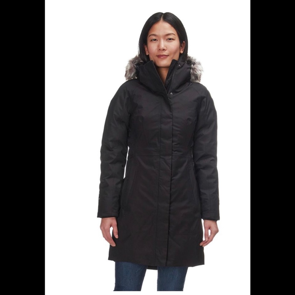 North face women’s arctic down parka. Includes down fur trim!
